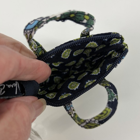 VERA BRADLEY CAMBRIDGE BLUE GREEN  ZIP AROUND WALLET WRISTLET & Key Chain Coin - Picture 7 of 8